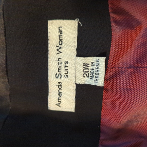 NWT!! Amanda Smith sz 20W Tuxedo Style Women's Suit Jacket with Jewelled Buttons - Picture 7 of 7